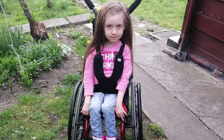 Wpis Mała Emilka walczy z chorobą!! Do tej pory rodzice zebrali już prawie 60 000 zł!!! - miniaturka zdjęcia