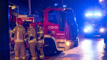 Drastyczny wzrost pożarów domów podczas mrozów. Jak im zapobiec i gdzie szukać pomocy?