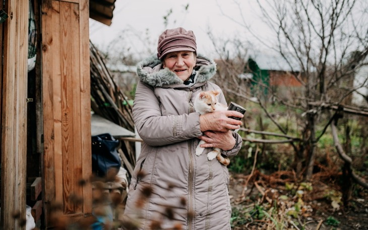 Wpis Pani Zofia od lat pomaga bezpańskim kotom! Trwa zbiórka, aby udzielić jej wsparcia! - miniaturka zdjęcia