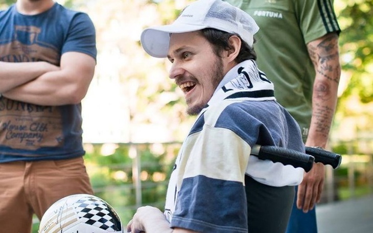 Wpis Władze nie pomogły! Internauci zebrali prawie 230 000 zł na rehabilitacje sportowca! - miniaturka zdjęcia