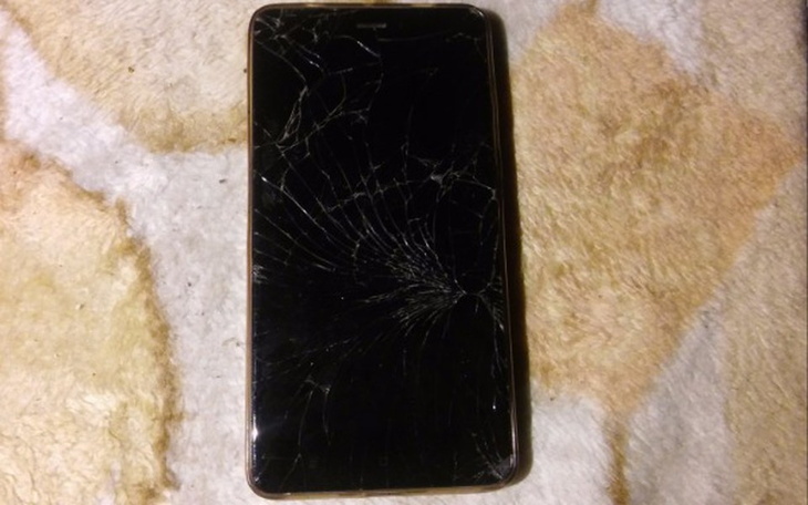 Zbiórka Wymiana zniszczonego telefonu - zdjęcie główne