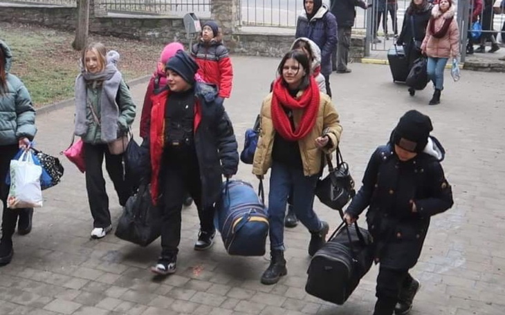 Zbiórka SOS Dzieci Wojny - zdjęcie główne