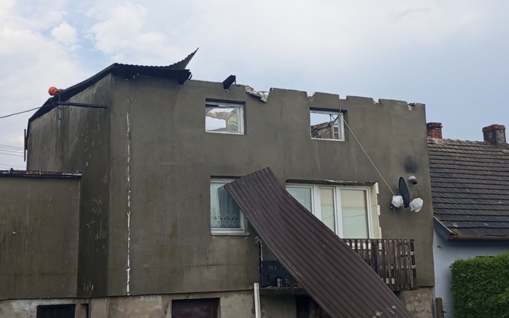 Zbiórka dach zerwany podczas wichury zal - zdjęcie główne