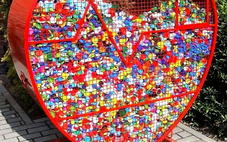 Zbiórka POJEMNIKI w KSZTAŁCIE SERCA - zdjęcie główne