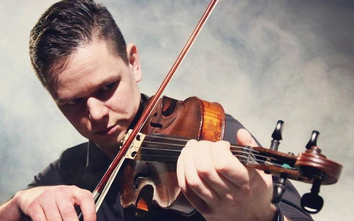 Zbiórka Na rozwój talentu młodego artyst - zdjęcie główne