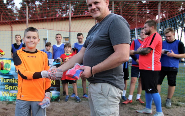 Zbiórka STROJE dla MŁODYCH PIŁKARZY - zdjęcie główne