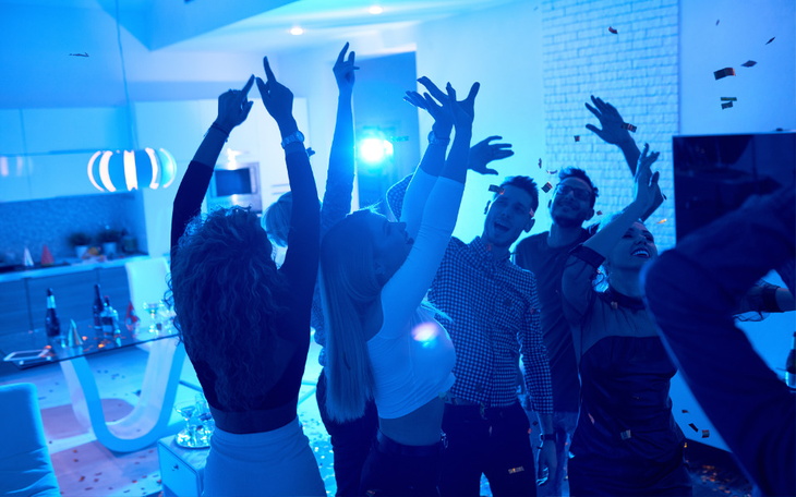 Zbiórka zbiurka na domówkę - zdjęcie główne