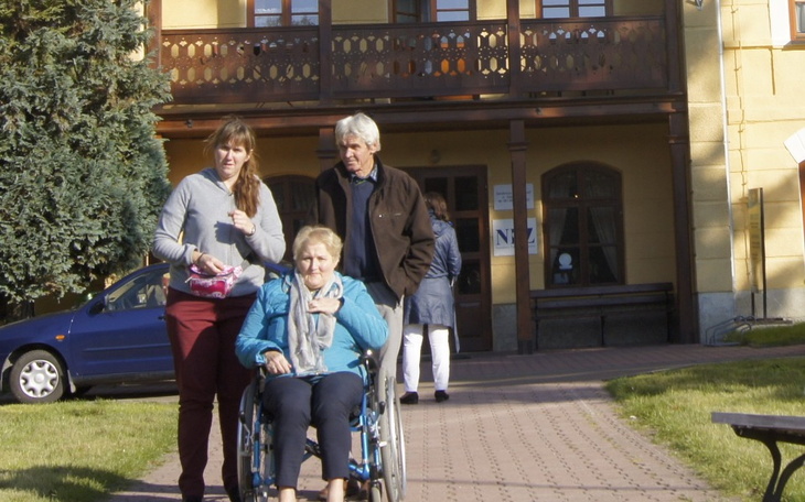 Zbiórka Endoprotezy stawów kolanowych - zdjęcie główne