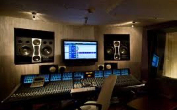 Zbiórka Mikrofon nt-1 do studia - zdjęcie główne