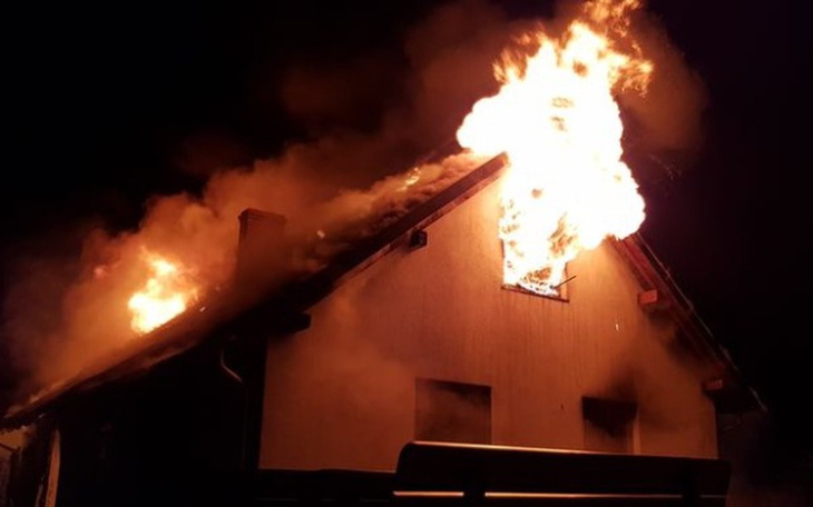 Zbiórka Pomóc rodzinie po porzaże domu - zdjęcie główne