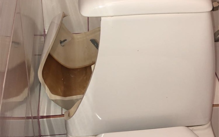 Zbiórka Na kibel i panele po melanżu - zdjęcie główne