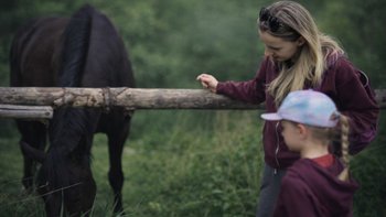 Zbiórka Pomóż mamie odzyskać córkę - miniaturka zdjęcia