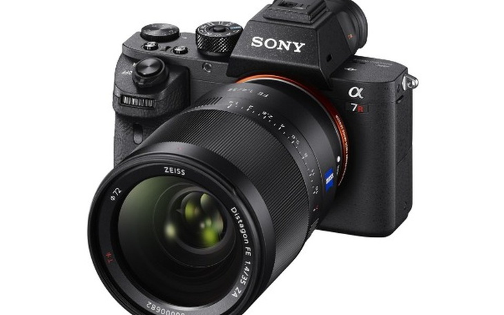 Zbiórka Profesjonalny aparat :) - zdjęcie główne