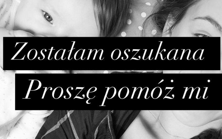 Czarno-biała fotografia z napisem o oszustwie.