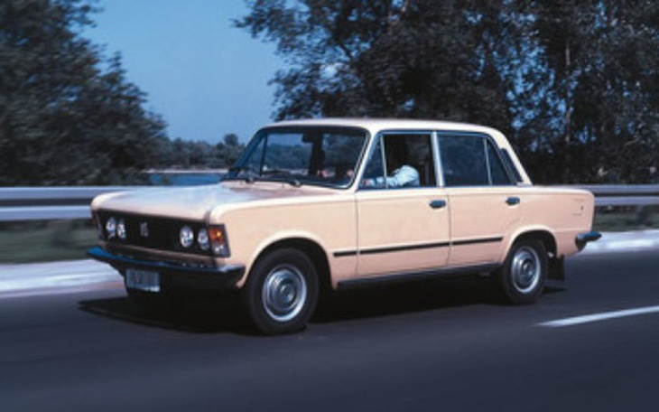 Zbiórka zbiórka na ratunek auta z PRL - zdjęcie główne