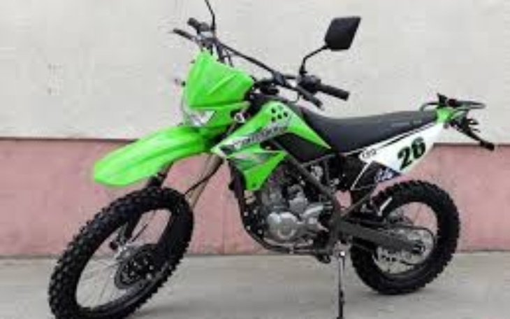 Zbiórka Defender 150 - zdjęcie główne