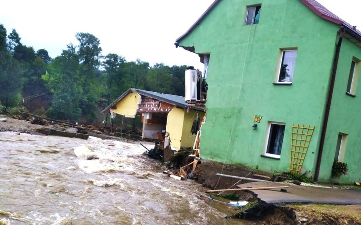 Zbiórka Osuszacze dla powodzian -PILNE - zdjęcie główne
