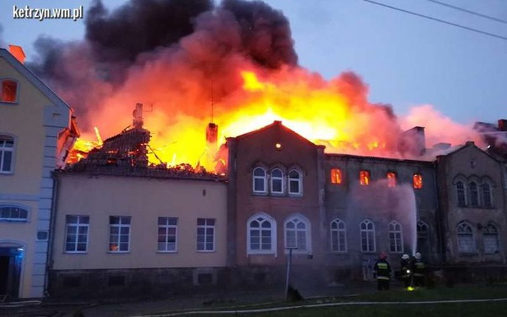 Zbiórka Pomoc pogorzelcom. - zdjęcie główne