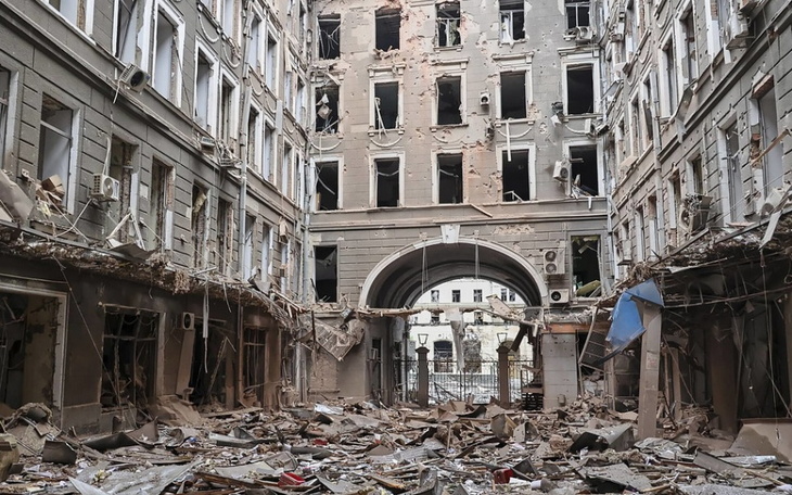 Zbiórka pieniądze na ucieczke z Harkowa - zdjęcie główne