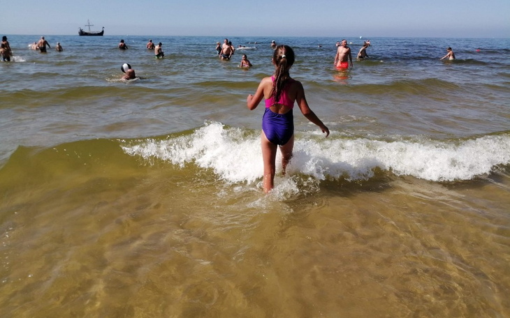 Zbiórka na swój kawałek podłogi - zdjęcie główne