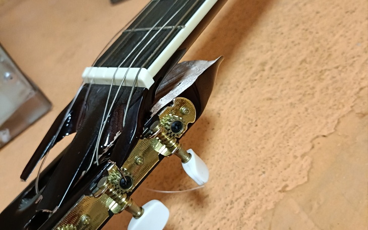 Zbiórka Na gitarę zepsuta - zdjęcie główne