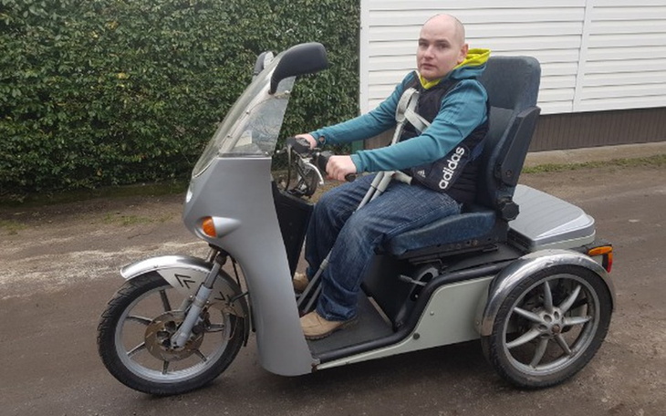 Zbiórka Skuter spalinowy trójkołowy - zdjęcie główne