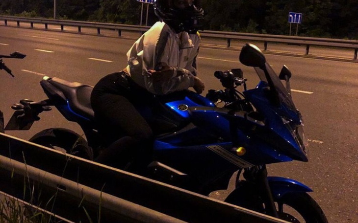 Zbiórka Na motocykl r6 - zdjęcie główne