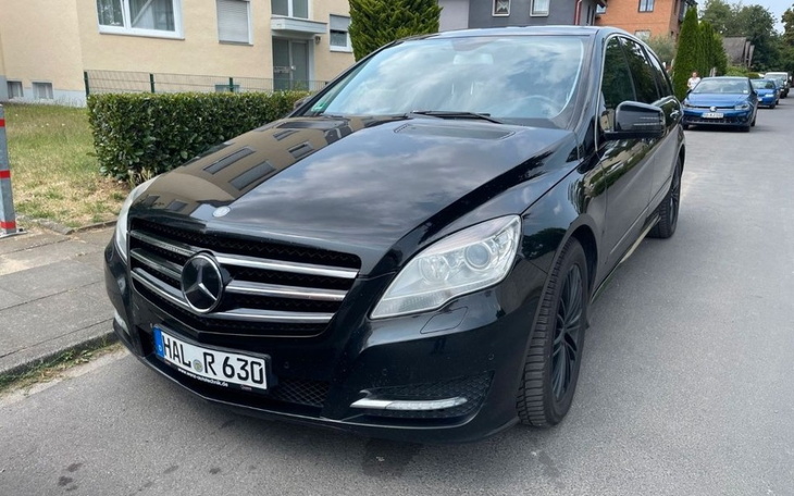 Zbiórka Samochód marzeń Mercedes R63 amg - zdjęcie główne