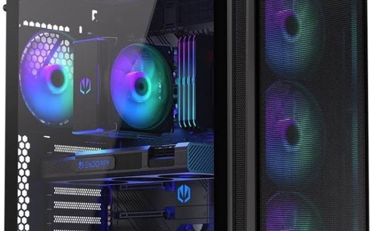 Zbiórka na nowego pc do grania - zdjęcie główne