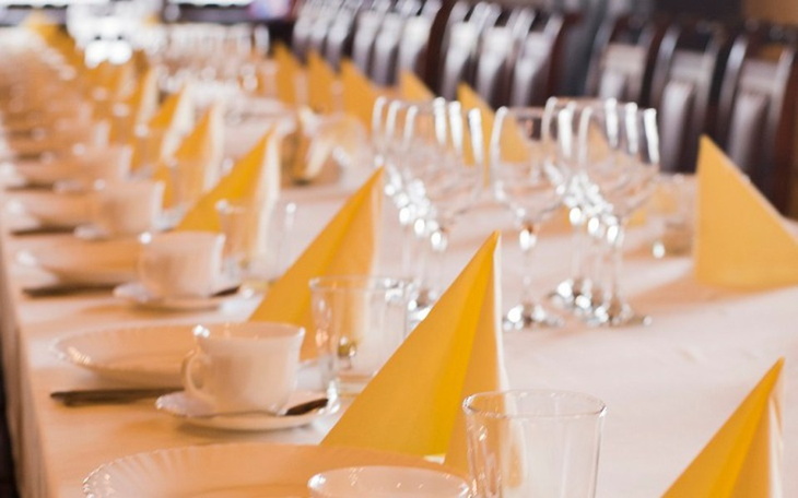 Zbiórka Napiwek dla kelnera - zdjęcie główne