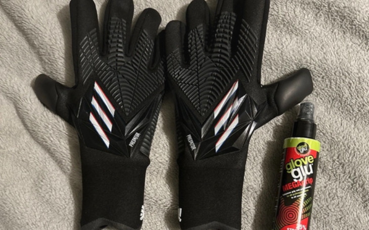 Zbiórka Rękawice bramkarskie czarne adid - zdjęcie główne