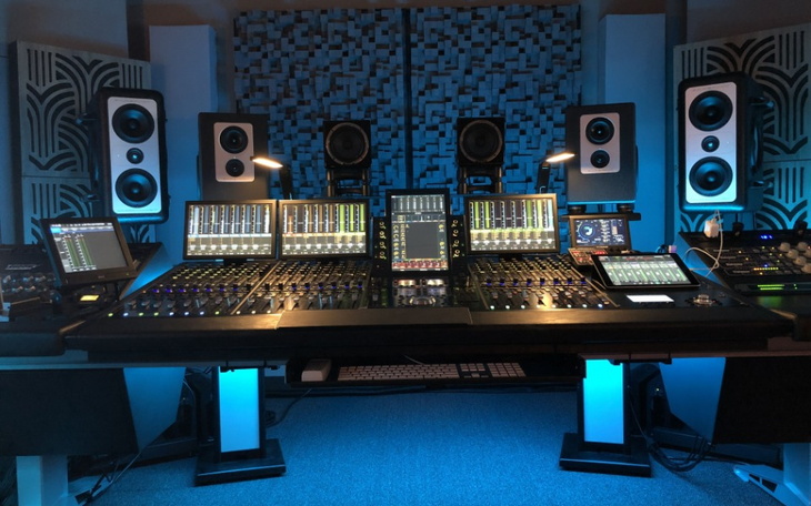 Zbiórka Studio nagraniowe, wydanie płyty - zdjęcie główne