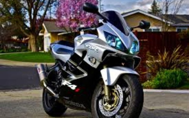 Zbiórka Cbr f4i - zdjęcie główne