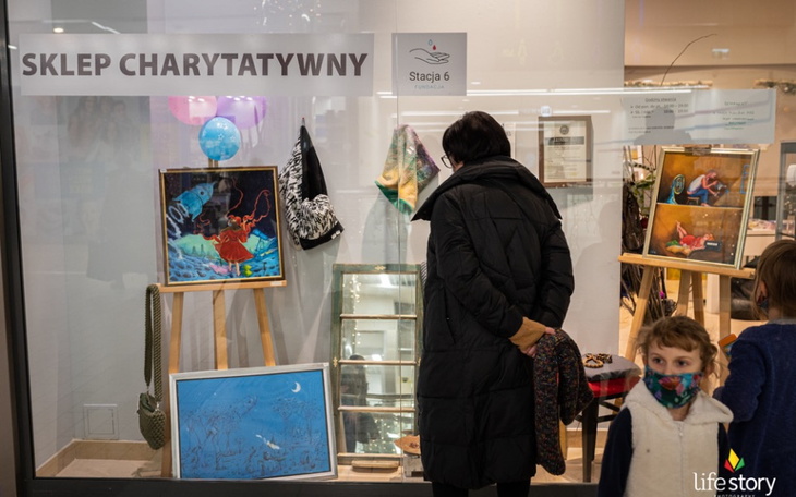 Zbiórka SKLEP CHARYTATYWNY Stacji 6 - zdjęcie główne