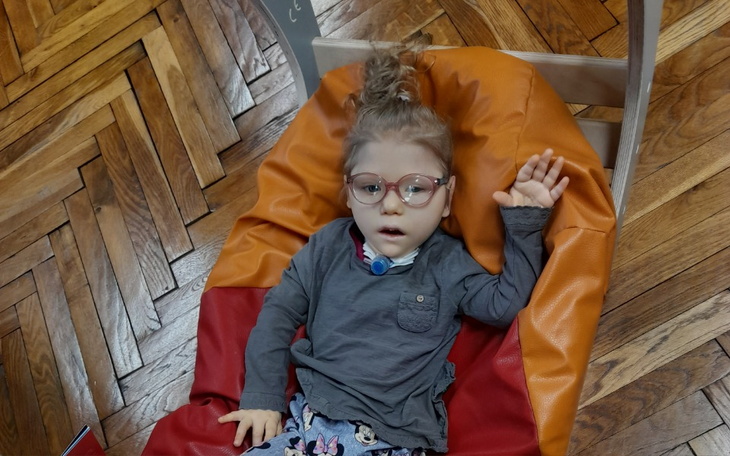 Zbiórka Pomagamy Karolince z Roczyn - zdjęcie główne