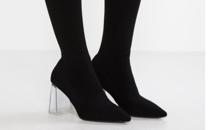 Zbiórka Buty versace - zdjęcie główne