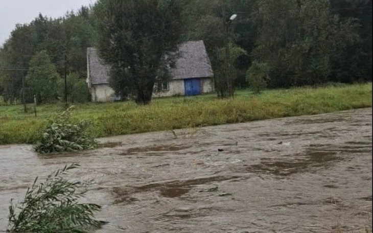 Zbiórka Odbudowa domu - po powodzi - zdjęcie główne