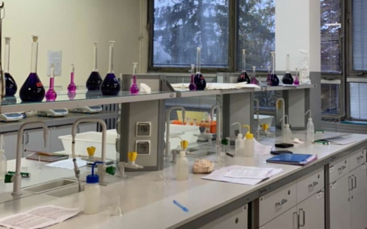 Zbiórka Badania chemiczne dod. fundusz - zdjęcie główne