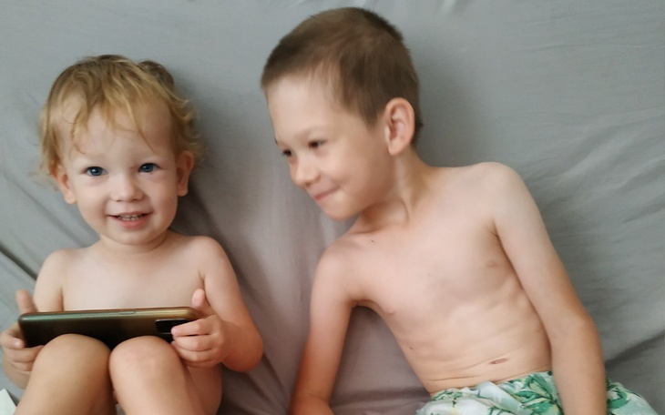 Zbiórka Pomóż mi dla dzieci - zdjęcie główne