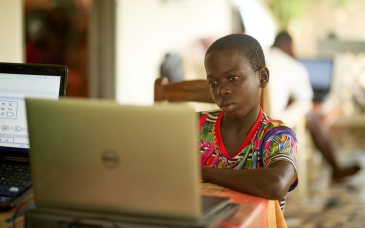 Zbiórka Centrum Komputerowe - start - zdjęcie główne