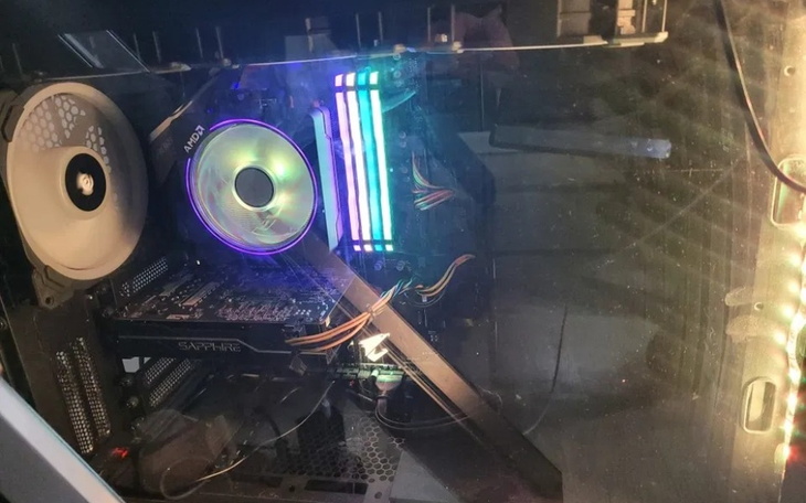 Zbiórka Zbieram na komputer i monitor - zdjęcie główne