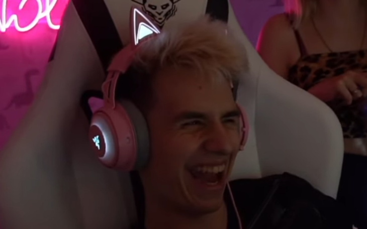 Zbiórka Słuchawki dla Pangórka - zdjęcie główne