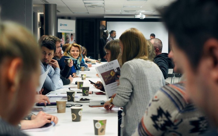 Zbiórka Ekonomiczne bagno epidemii - zdjęcie główne