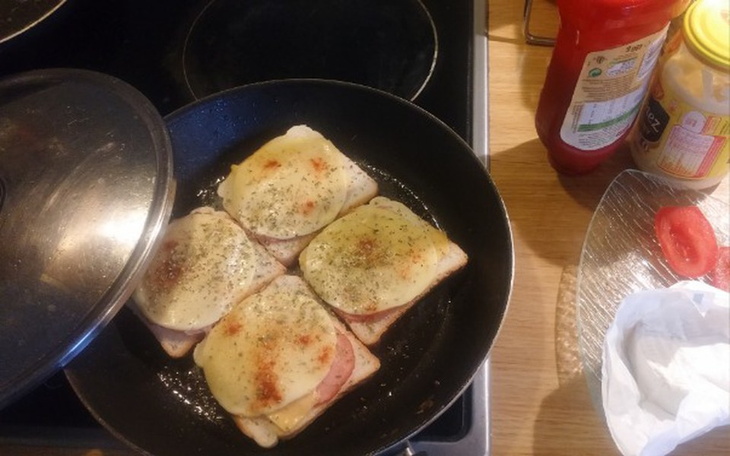 Zbiórka zapiekanki z patelni ;) - zdjęcie główne