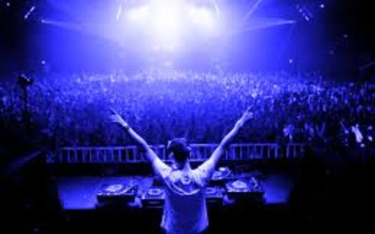 Zbiórka zostać DJ - zdjęcie główne