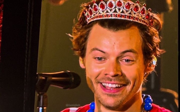 Zbiórka Na bilet na Harryego Stylesa - zdjęcie główne