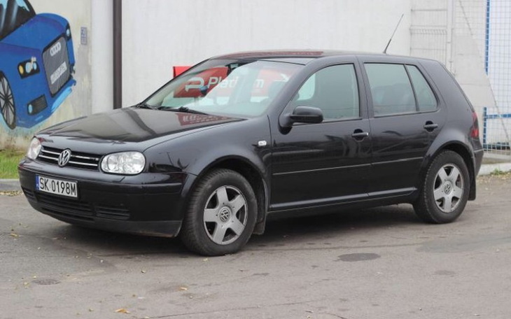 Zbiórka Pierwsze auto golf 4 - zdjęcie główne