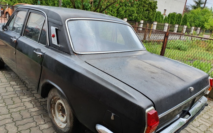 Zbiórka Czarna Gwiazda - GAZ Wołga M24 - zdjęcie główne