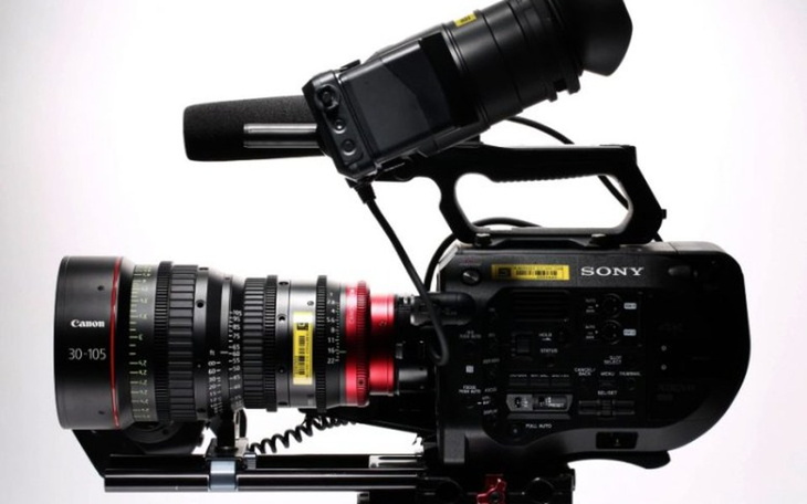 Zbiórka Sprzęt filmowy do wywiadów - zdjęcie główne