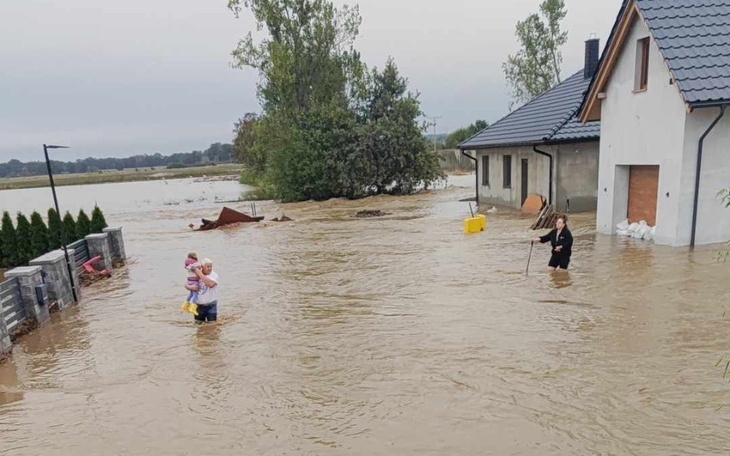 Zbiórka Pomoc w odbudowie po powodzi - zdjęcie główne